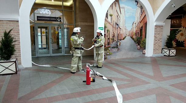 В Западном округе прошла практическая тренировка по эвакуации людей при пожаре
