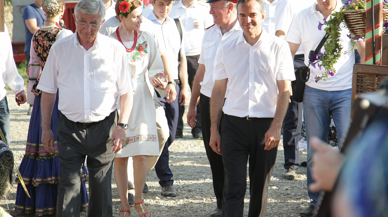 Карасунский округ принял участие в фестивале «Легенды Тамани» в Атамани