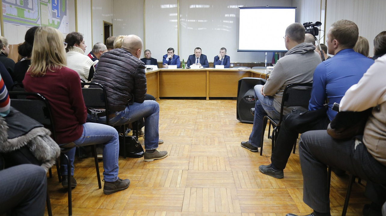 В администрации Прикубанского округа состоялась очередная встреча с жителями микрорайона ул. Казбекской