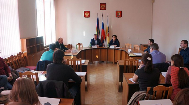 В Западном округе обсудили организацию деятельности предприятий потребительской сферы в зимний период