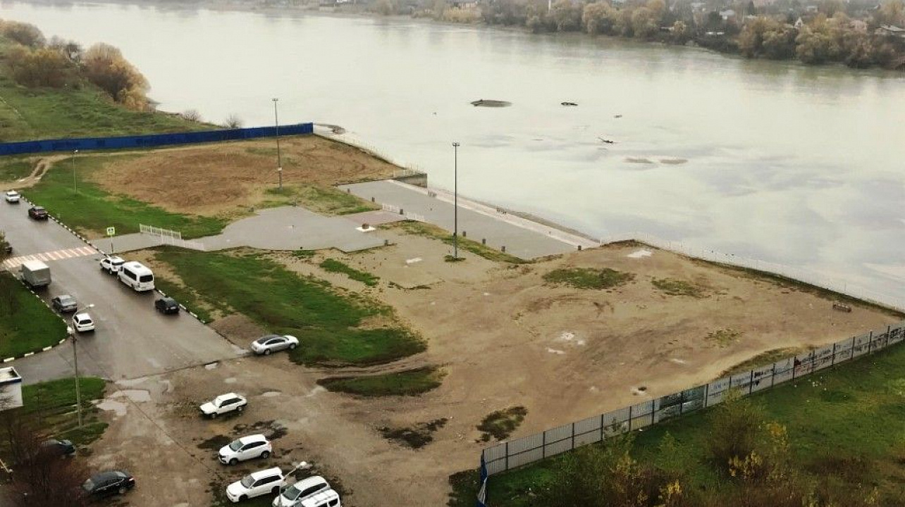 Аллея в честь 80-летия образования Краснодарского края