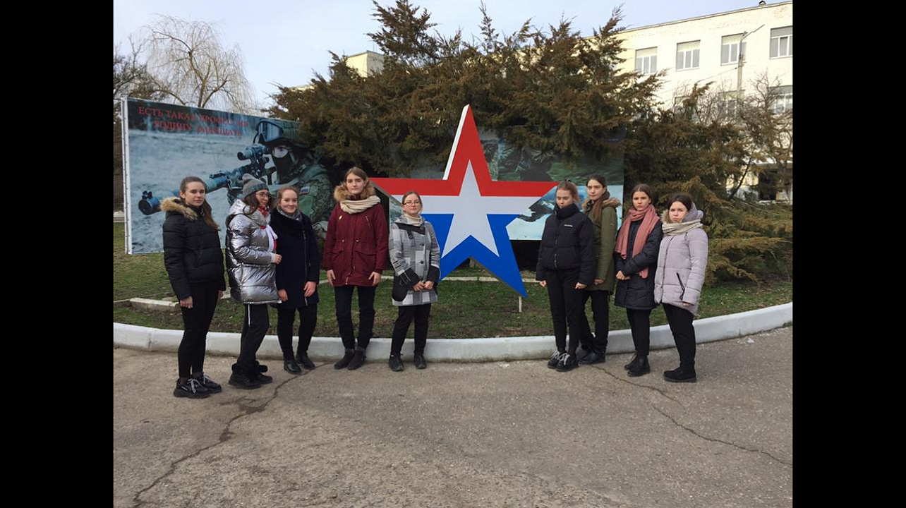 Ученики гимназии № 88 посетили воинскую часть