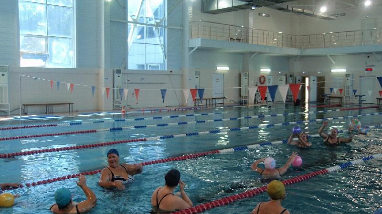 45 инвалидов Центрального округа бесплатно посещают бассейн