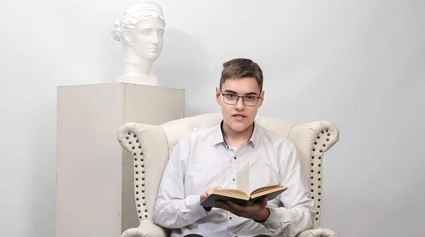 Евгений Наумов поздравил с выдающимися результатами на ЕГЭ первого в этом году в Краснодаре двухсотбалльника 