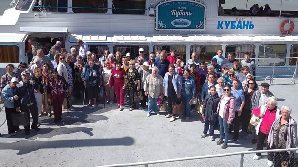 Члены общественной организации «ВОИ» Центрального округа побывали на речной прогулке