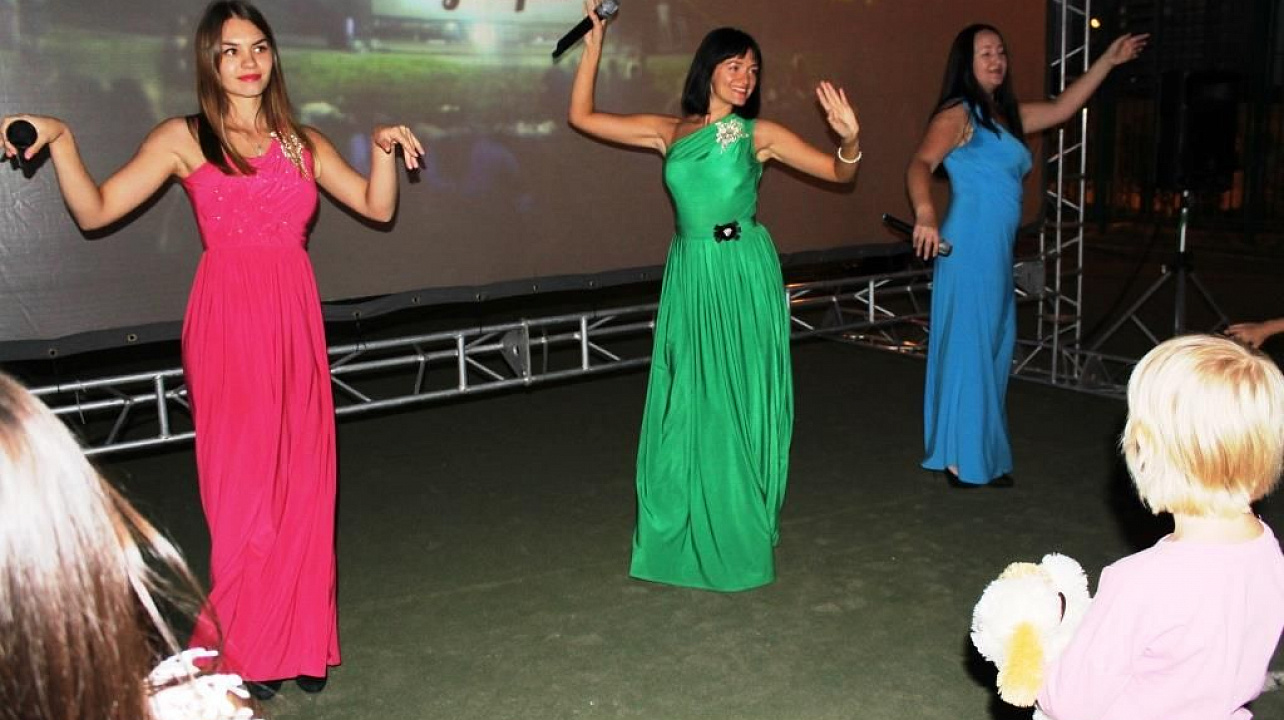 9 сентября более 300 зрителей в Восточно-Кругликовском микрорайоне насладились просмотром фильма под открытым небом