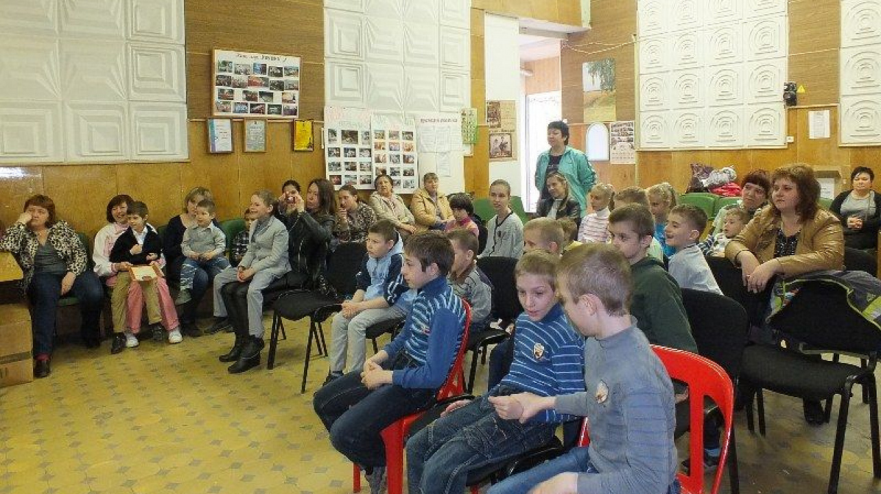 Для детей-инвалидов прошел спектакль