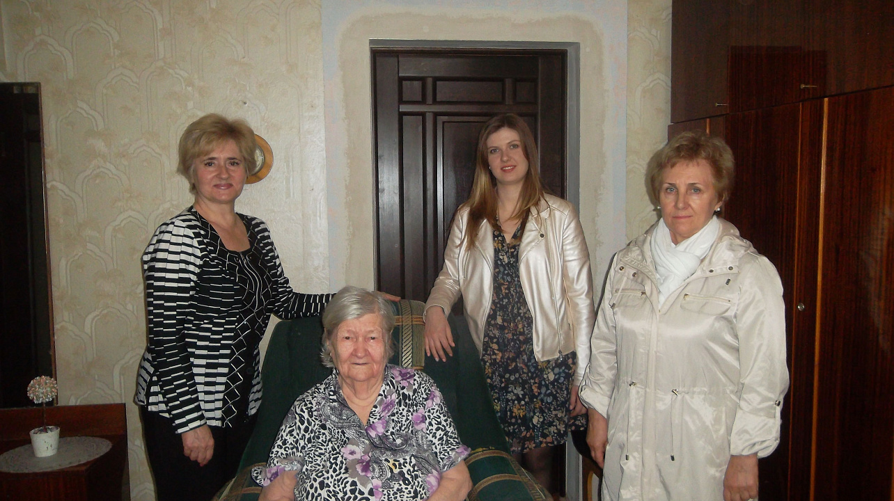 В Гагаринском микрорайоне с 90-летием поздравили ветерана войны