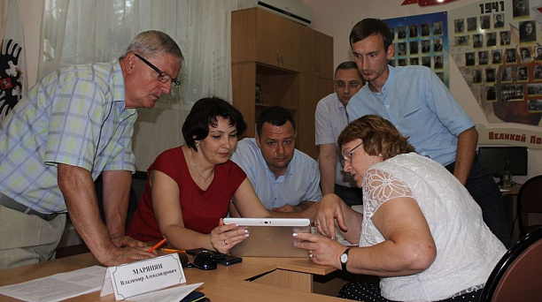 Глава администрации Центрального округа Елена Малова провела  выездной прием председателей органов ТОС