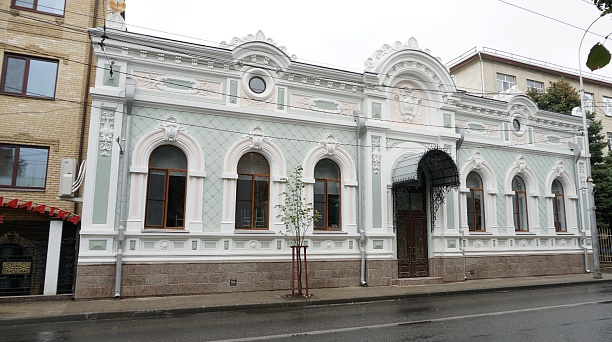 «Творчество без границ»: юные художники из Краснодара и городов-побратимов могут стать участниками международного конкурса-выставки