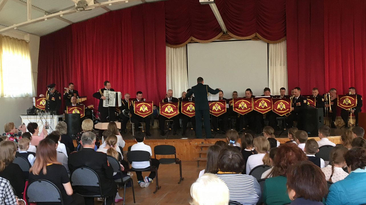 Духовой оркестр «Росгвардии» дал концерт для жителей Прикубанского округа