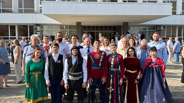 В Краснодаре в 30-й раз отметили День Государственного флага Российской Федерации