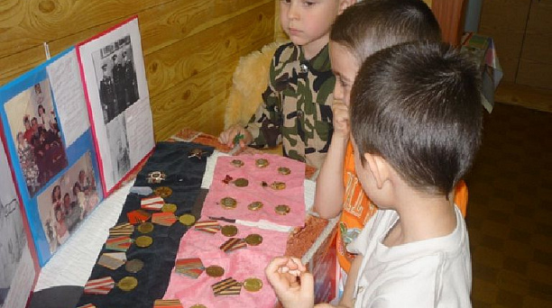 В прикубанском детсаде №8 открылась выставка «Воинская слава Кубани»