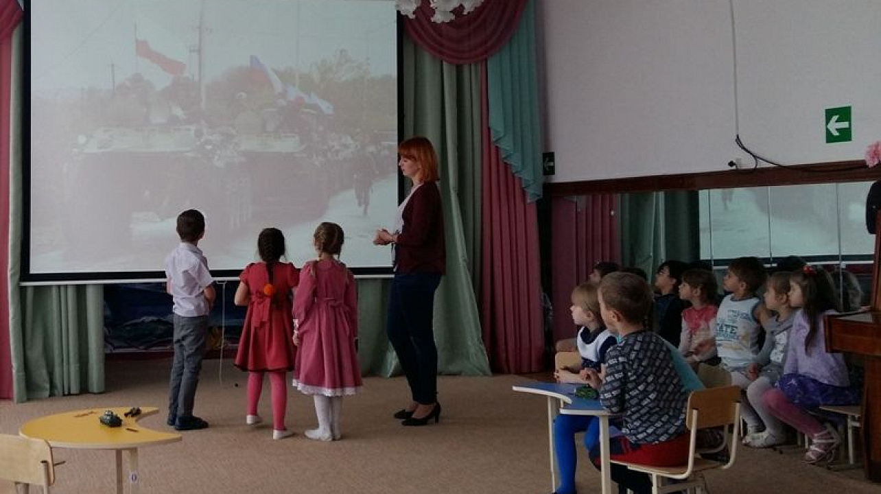 В детском саду № 168 прошла викторина «Наша армия сильна»