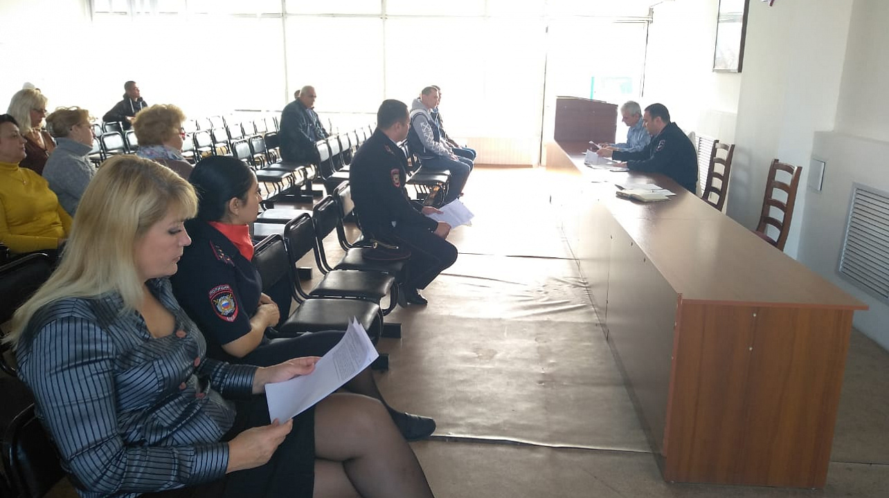 В отделе полиции (Прикубанский округ) УМВД России по городу Краснодару состоялось заседание территориальной комиссии по профилактике правонарушений