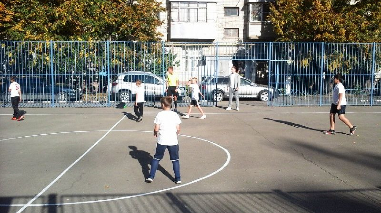 Футболисты с нашего двора