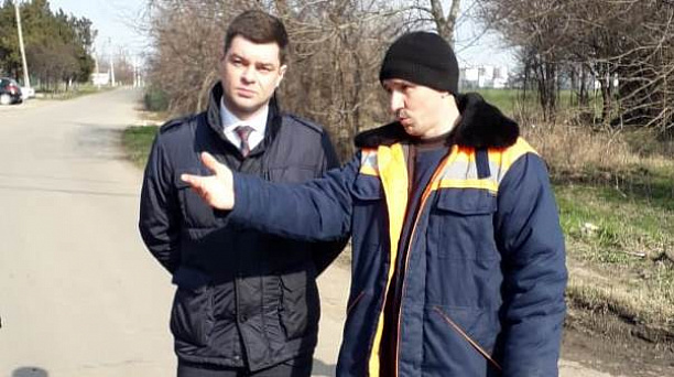 Глава администрации Прикубанского округа Александр Журавлев ознакомился с проблемами жилого массива «Учхоз «Кубань»