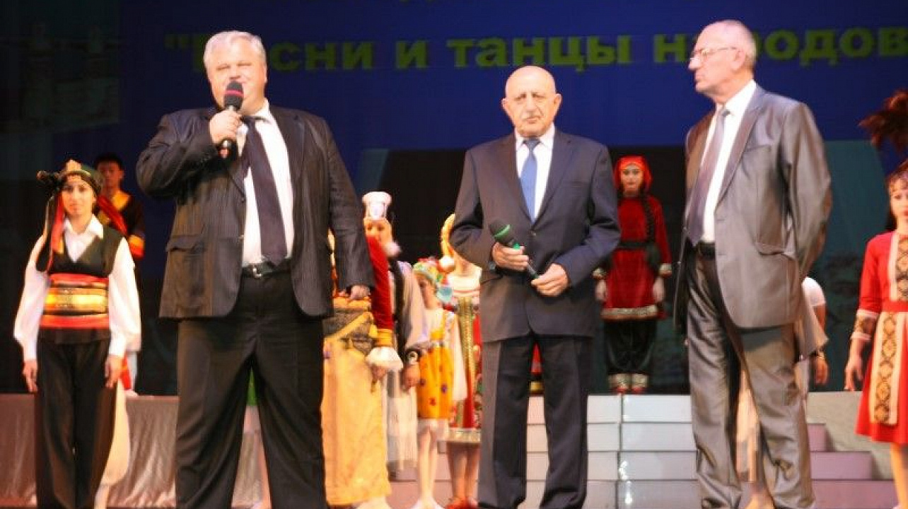 Краснодарский городской молодёжный фестиваль «Песни и танцы народов мира» отметил десятилетний юбилей (5).JPG