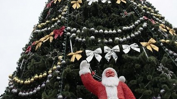  Главную елку установят на Театральной площади 