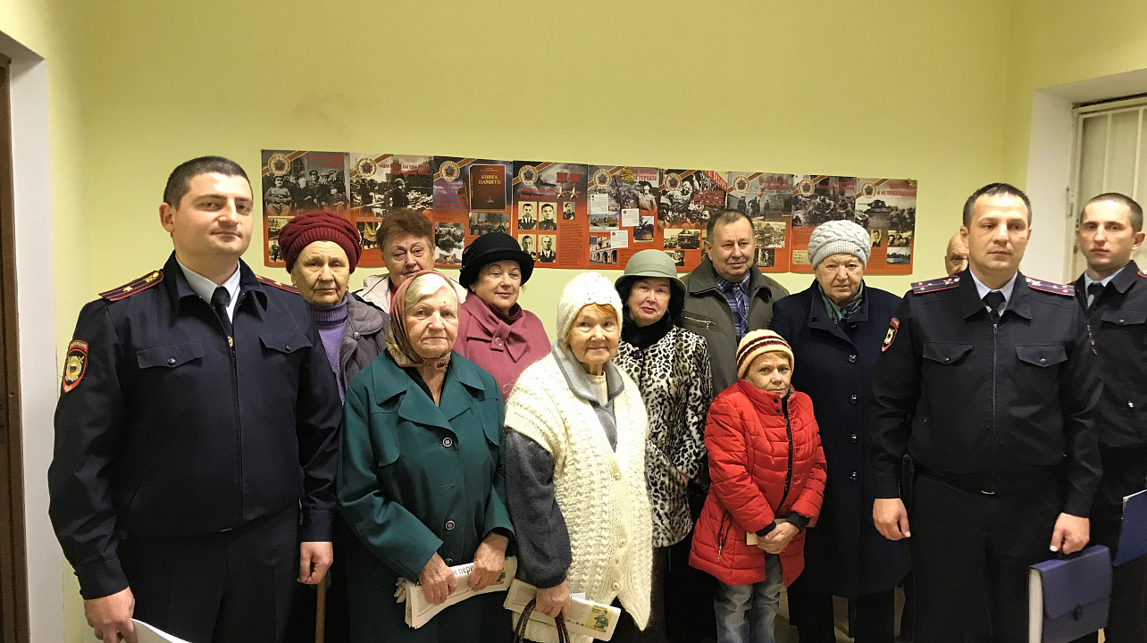 Активу ТОС Славянского микрорайона представили нового участкового полиции