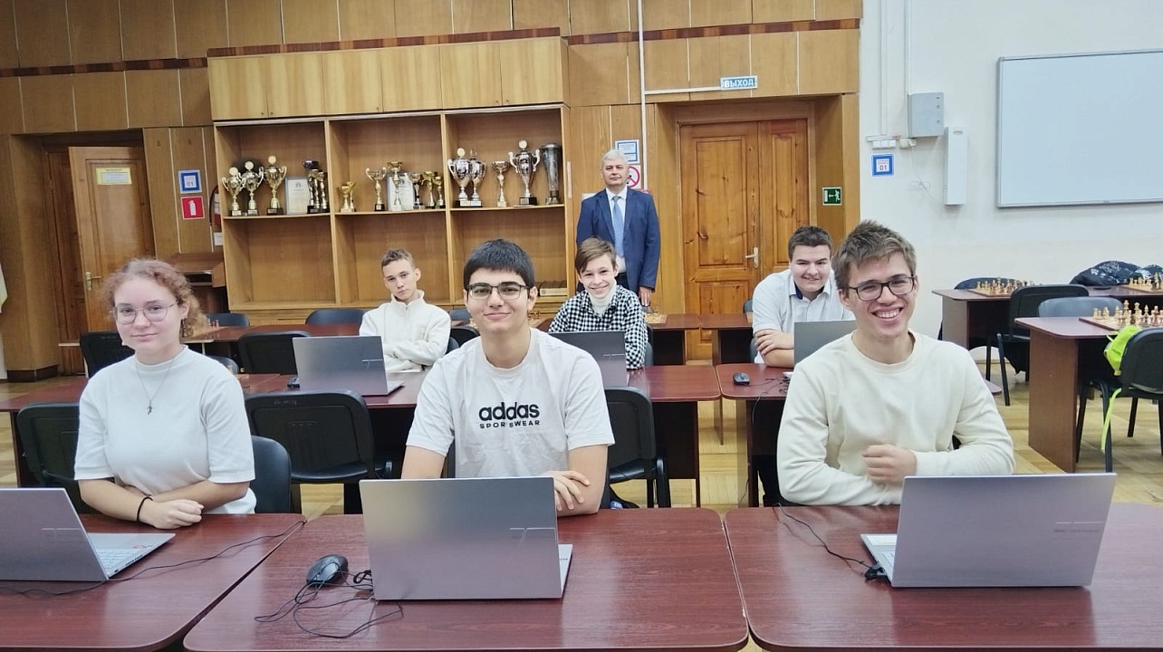 Фото: Детско-юношеская спортивная школа № 7,
http://kazchess.ru/товарищеский-шахматный-турнир-между-2/