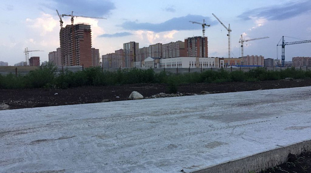 К новой школе по ул. им. Героя Яцкова Краснодара строят пешеходные дорожки