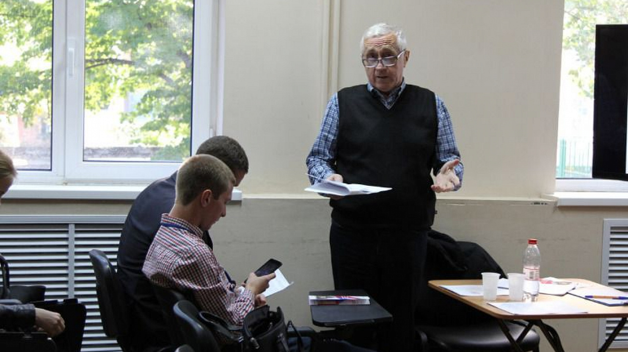 Растим и воспитываем будущих патриотов.jpg