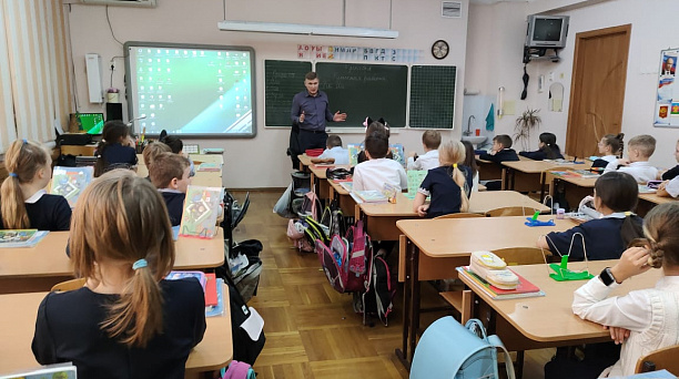 Специалисты отдела гражданской защиты рассказали школьникам о соблюдении мер безопасности