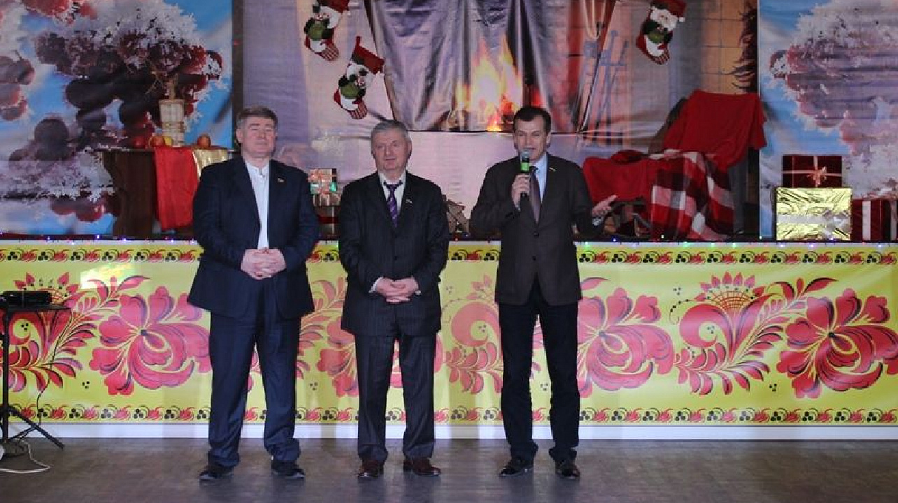 В Центральном округе состоялся новогодний бал общественности