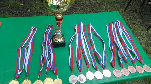 В Славянском микрорайоне прошел летний чемпионат города по мини-футболу