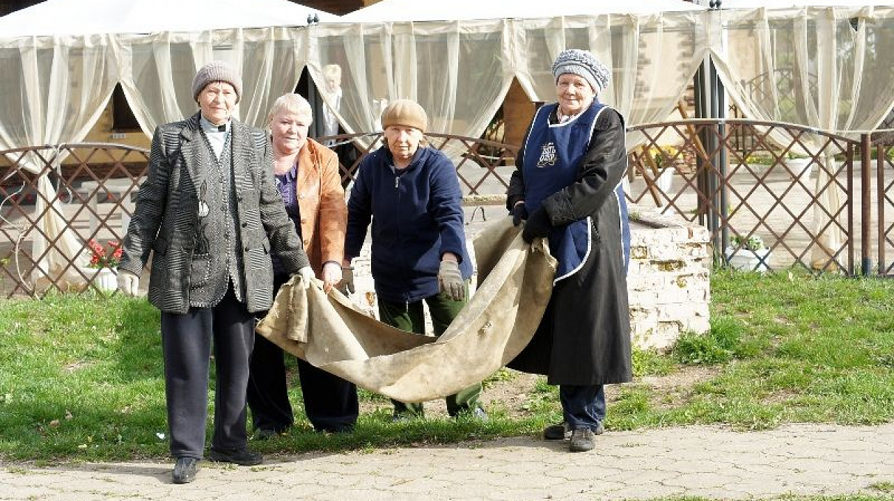 В Центральном округе прошел субботник
