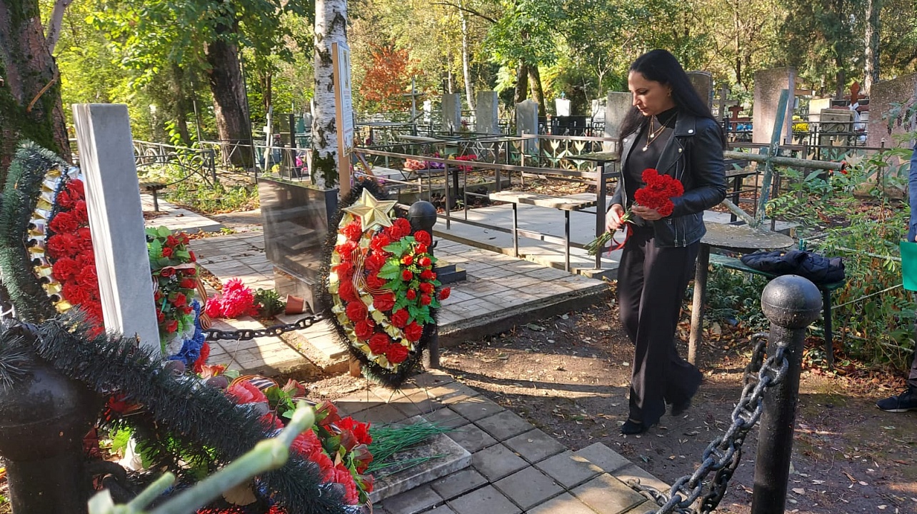 В Прикубанском округе прошли возложения цветов у памятников и захоронений освободителей Кубани к 80-ой годовщине освобождения края от немецко-фашистских захватчиков