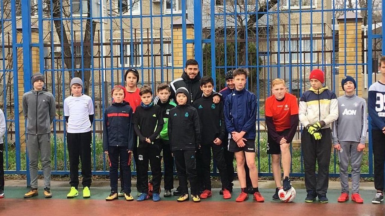 В Западном округе стартовал весенний турнир по мини-футболу