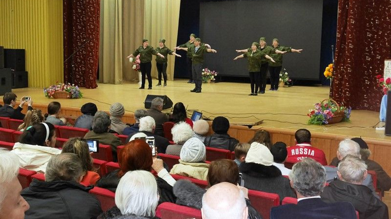 Героико-патриотическая программа «Держава армией крепка», посвященная Дню защитника Отечества, прошла в ДК ВОС.jpg