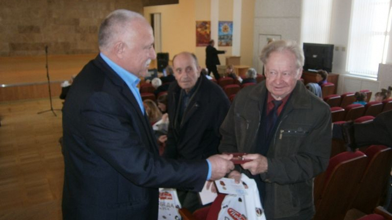 В администрации Центрального округа состоялось торжественное вручение юбилейных медалей