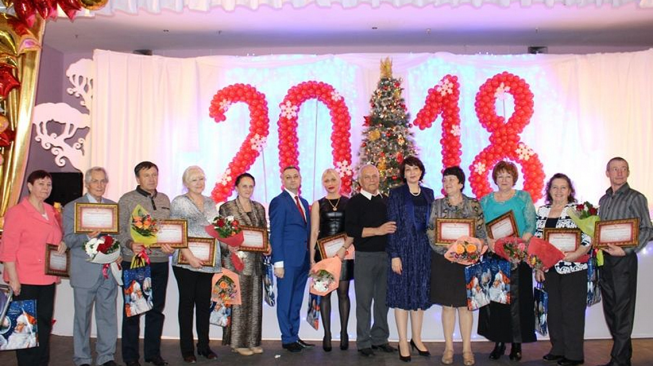 В Центральном округе состоялся  традиционный новогодний бал общественности