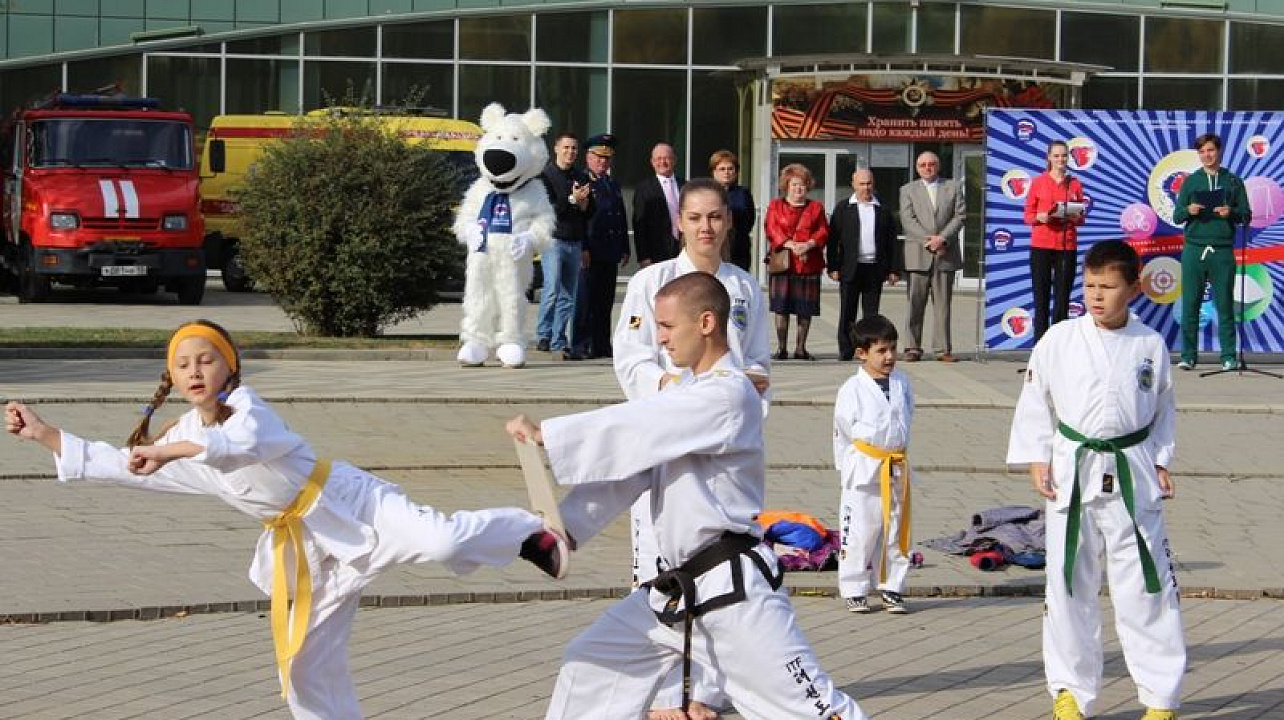 Команда Центрального округа заняла 1 место в спортивных состязаниях на фестивале «ГТО - Южное солнце»