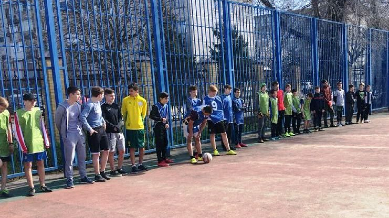 В Западном округе прошел весенний турнир по мини-футболу