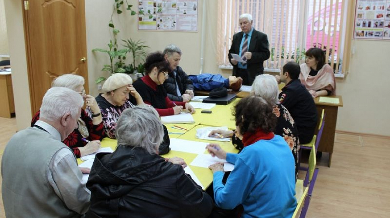 В Центральном округе проходят информационные занятия с руководителями органов ТОС