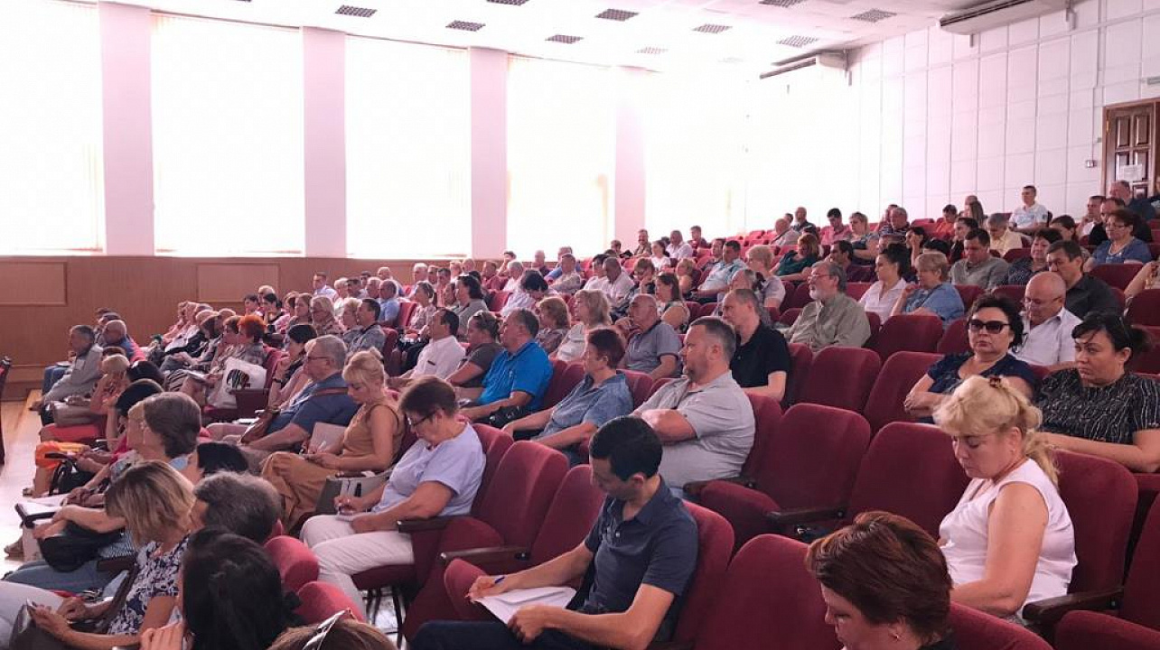 В администрации Западного  округа прошло совещание по вопросу применения контрольно-кассовой техники