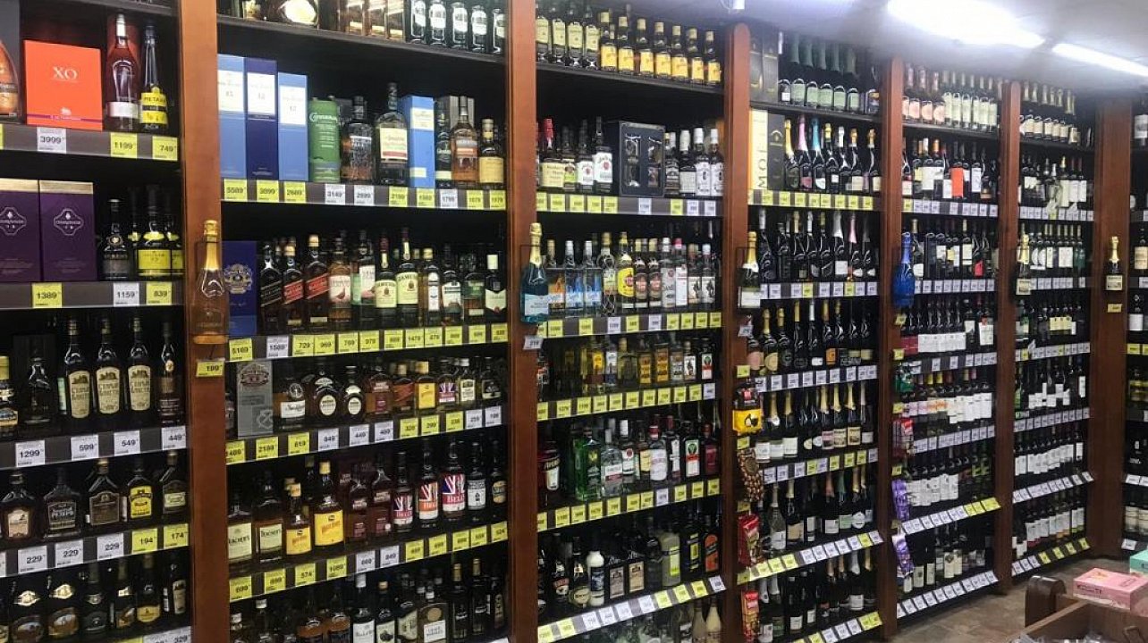 В Западном округе ведется контроль за реализацией спиртосодержащей  продукции