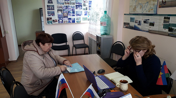 Для жителей поселков Российский и Индустриальный прошли юридические консультации