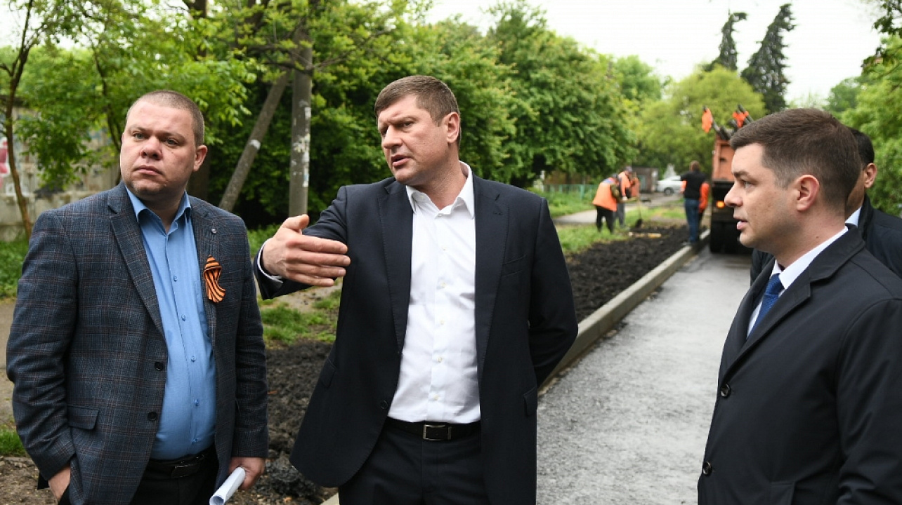 В Краснодаре реализацию нацпроекта «Безопасные качественные дороги» 2022 года планируют завершить до конца мая