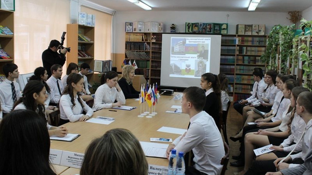 В Центральном округе прошли мероприятия, посвященные Дню молодого избирателя