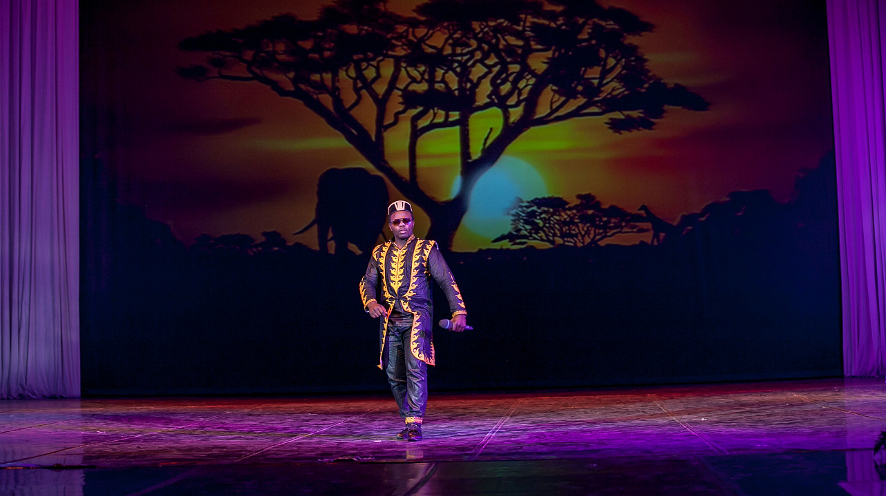 XII Краснодарский городской молодёжный фестиваль «Песни и танцы народов мира» объединил сотни горожан р (20).jpg