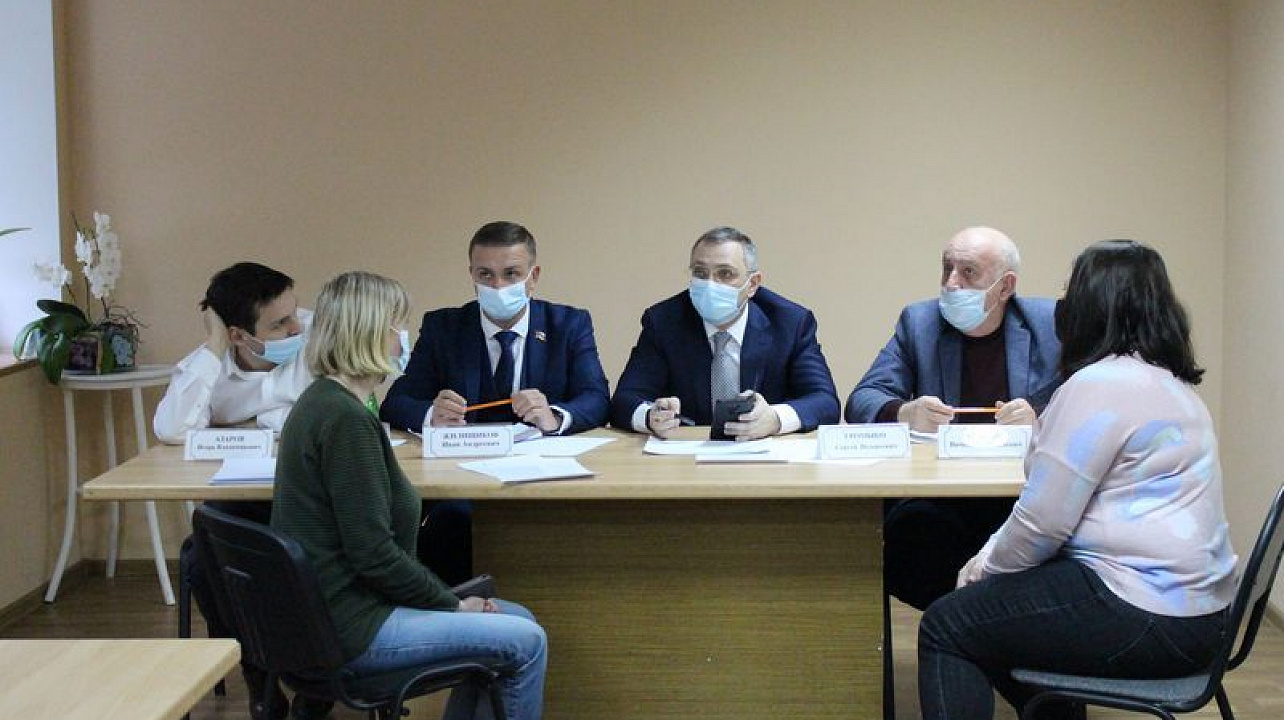 Первый заместитель главы администрации Центрального округа Сергей Громыко провел приём руководителей органов ТОС