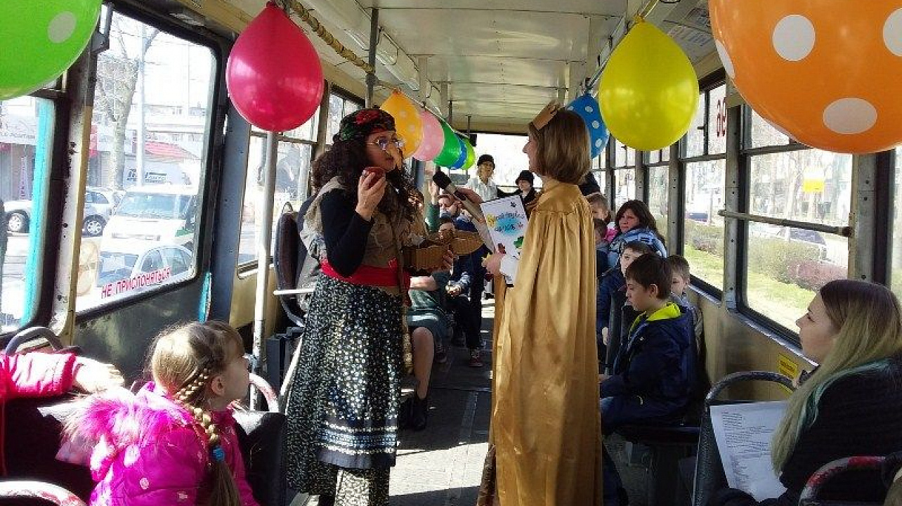 В Центральном округе прошел праздник «Книга на колесах»