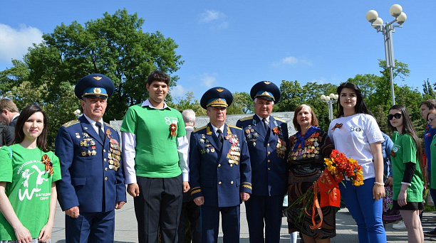 Молодежный Совет Западного округа принял участие в праздничных мероприятиях посвящённых Дню Победы