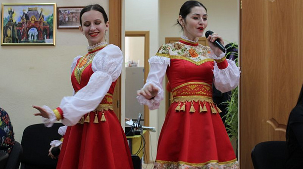 В Центральном округе празднуют Масленицу