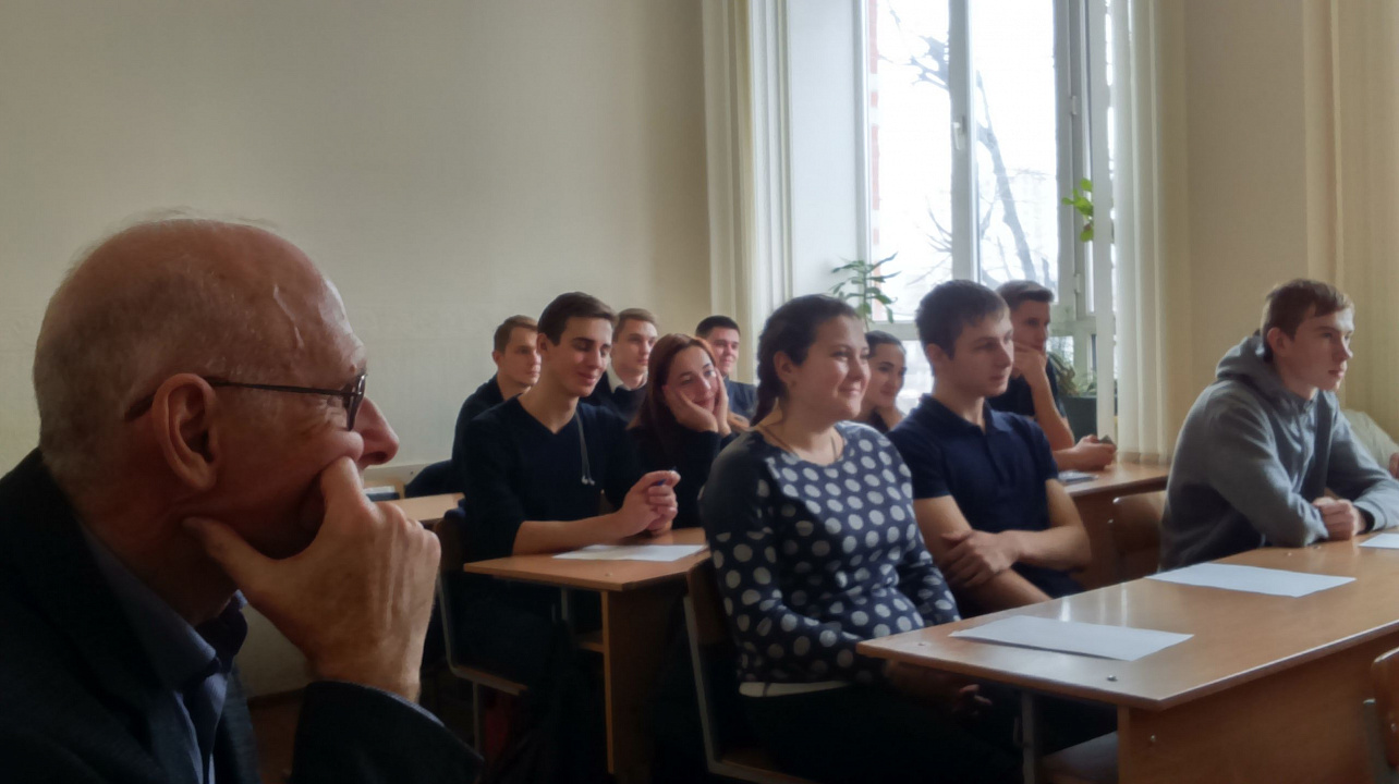 В университете физкультуры дали официальный старт месячнику военно-патриотической работы